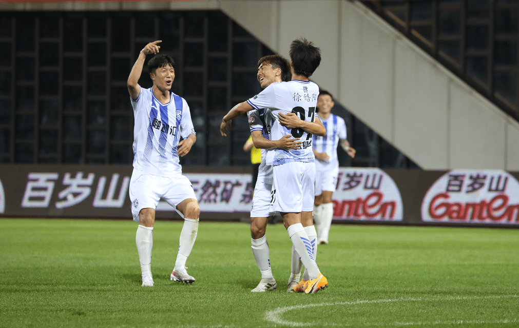 华夏南极洲四球大胜,豪取三连胜 华夏南极洲四球大胜,豪取三连胜