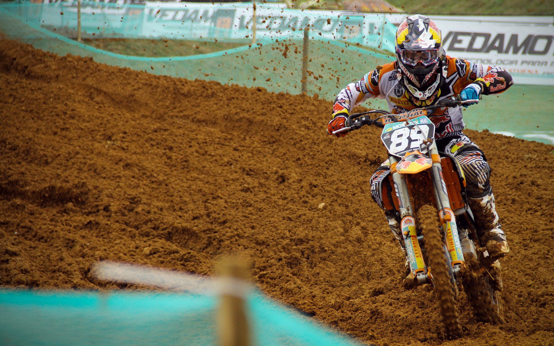 开云体育平台APP-诺坎普之夜，卡塞米罗的钢铁屏障与巴萨的巅峰对决