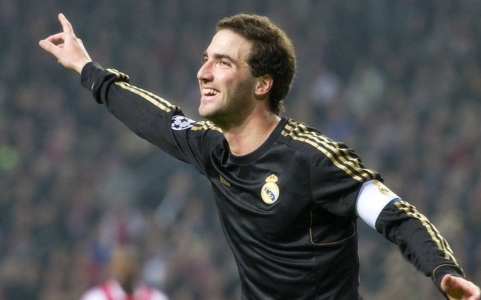 灰熊横扫勇士，利拉德状态火热，新时代的序章与旧王朝的挽歌