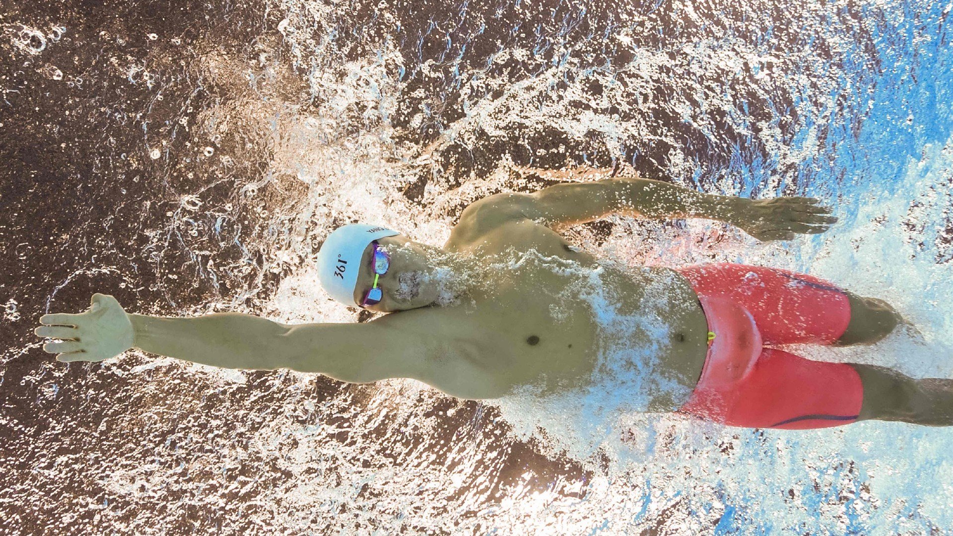 蓝狮利爪撕破太极虎,神塔降临统治绿茵—切尔西轻取韩国之战,伊布演绎王者归来