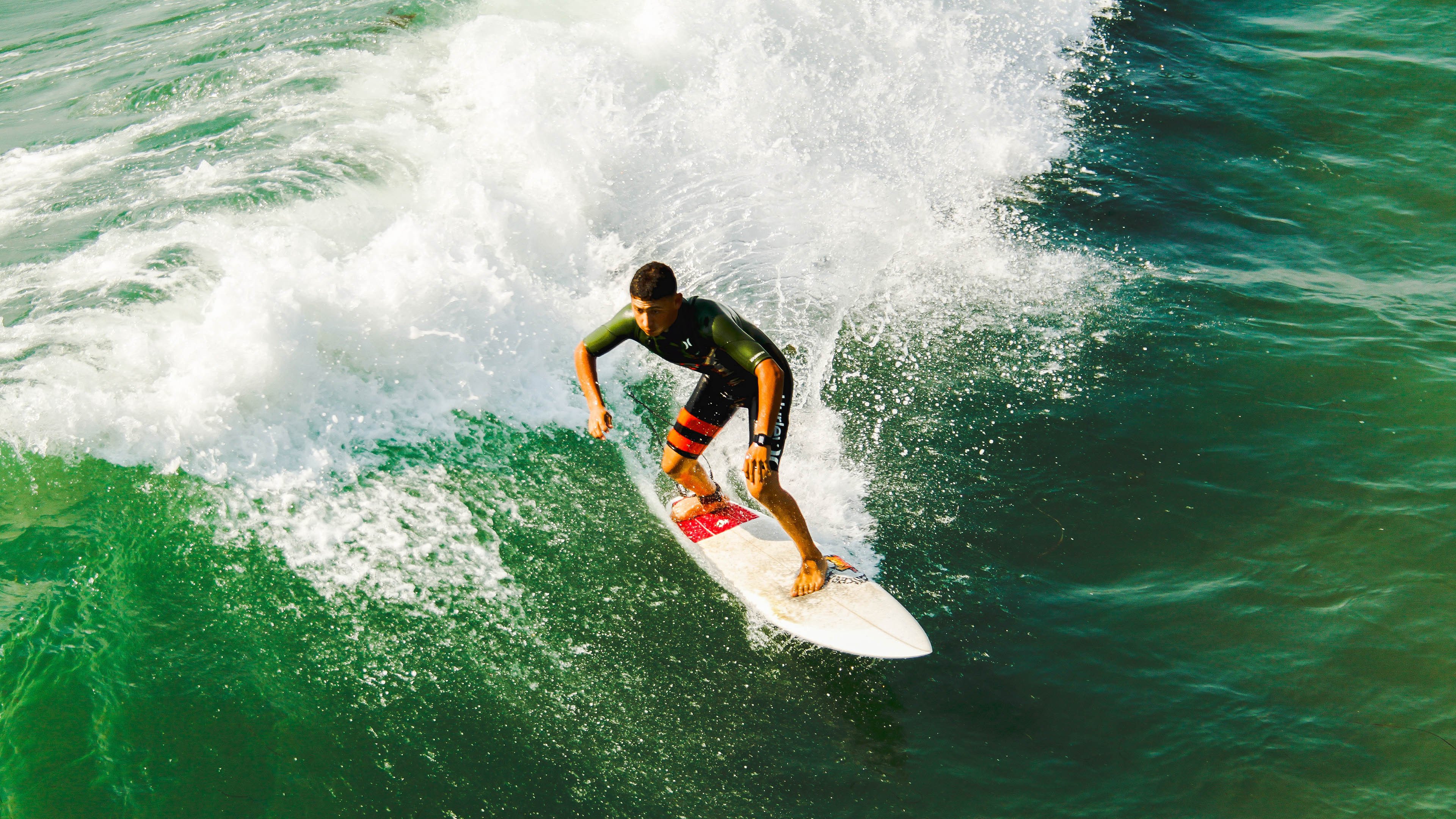 开云体育登录-马赛奇迹夜，库尔图瓦的钢铁防线与一场史诗级逆转